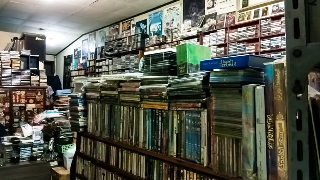 Ruang Nostalgia dan Generasi Muda di DU68 Musik Bandung