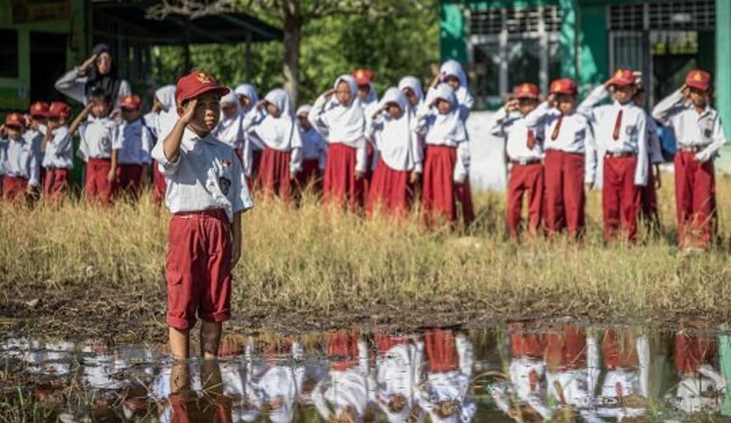 Struktur dan Poin Penting Amanat Pembina Upacara Bendera Awal Pekan