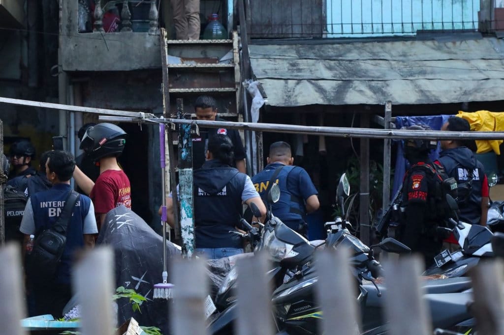 Penggerebekan Narkoba di Kampung Bahari Diwarnai Perlawanan Teroris