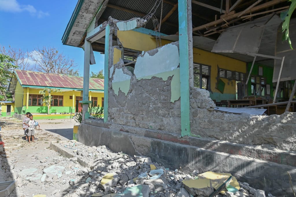 Gempa M7,7 NTT: 83 Tewas, 110.785 Warga Masih Mengungsi