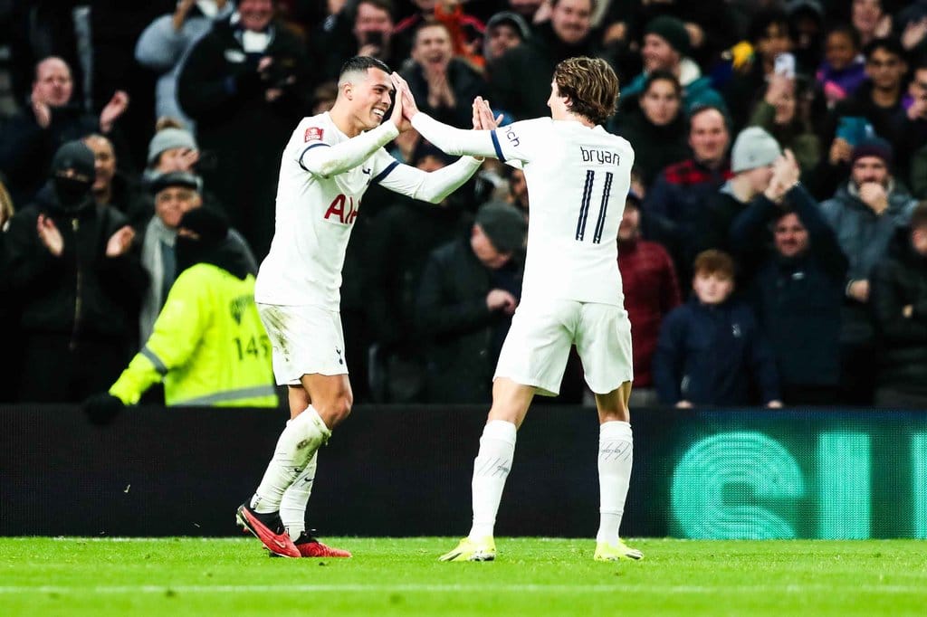 Verifikasi Jadwal Siaran Langsung Brentford vs Tottenham di SCTV