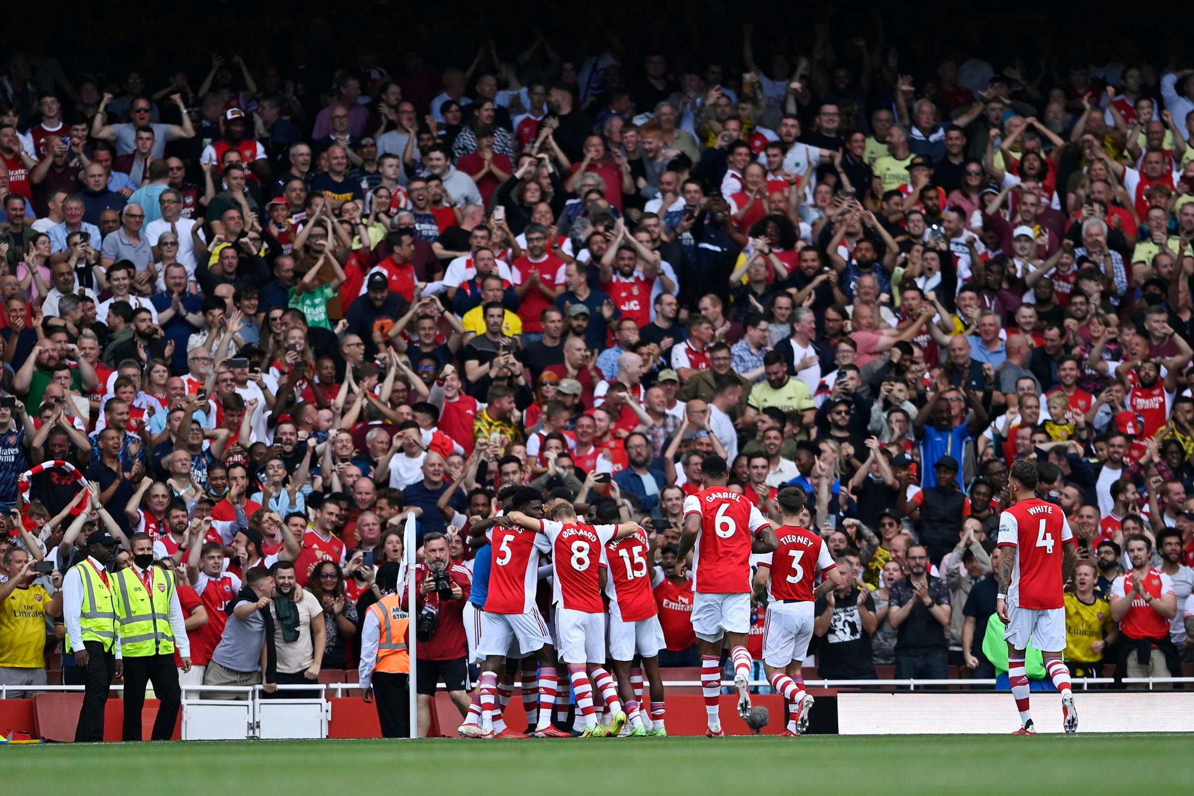 Verifikasi Jadwal Arsenal vs Dortmund Emirates Cup 2026 Malam Ini