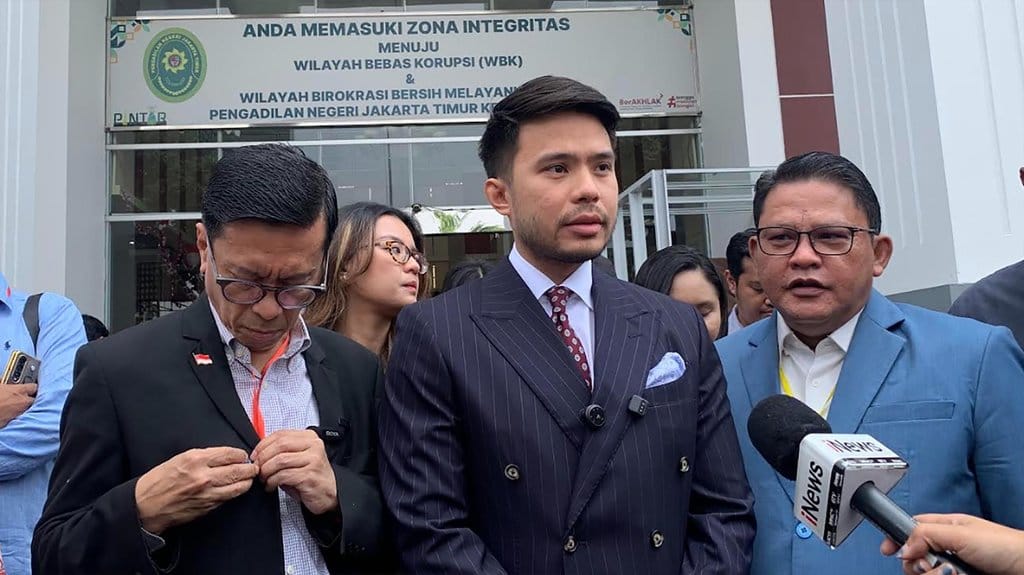 Verifikasi Klaim Jokowi Hadir Sidang dan Tunjukkan Ijazah Asli