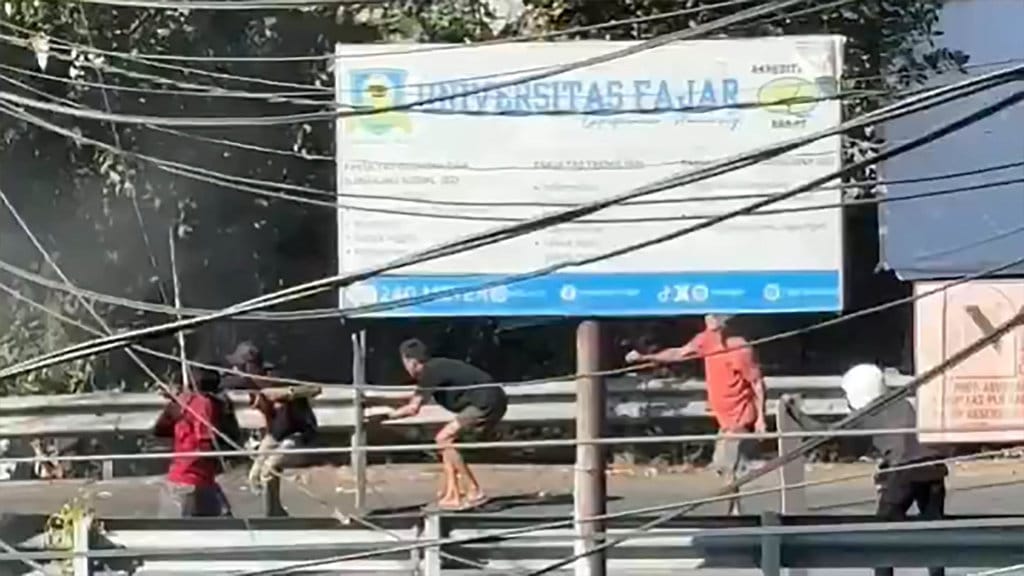 Kronologi Bentrokan Menteng: 15 Diperiksa, Situasi Kondusif