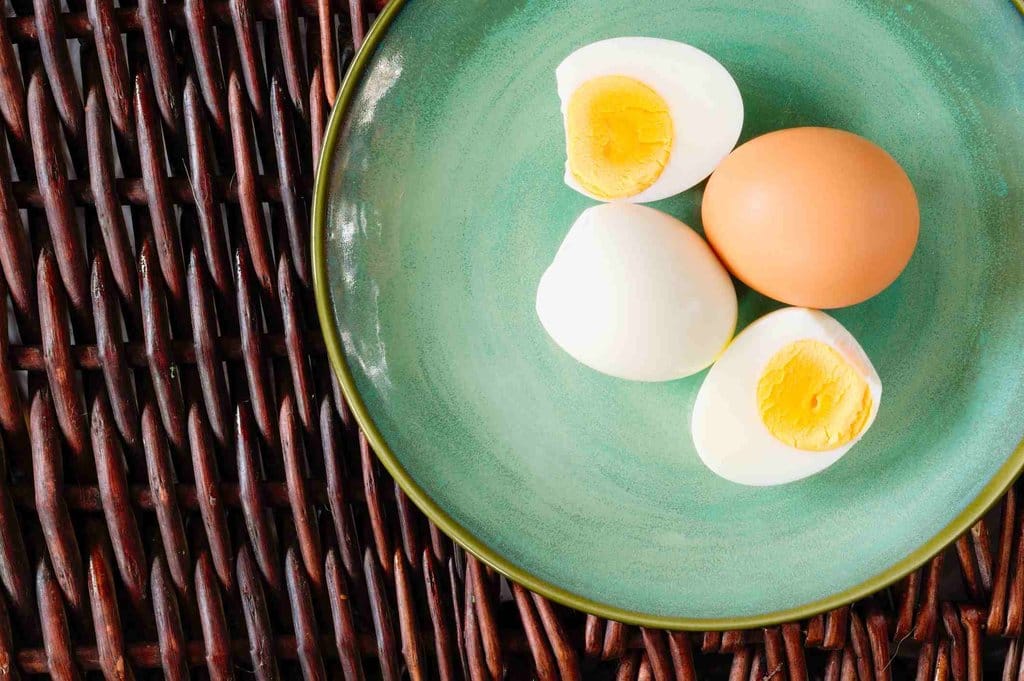 Verifikasi Klaim: Bayi dan Konsumsi Telur Mentah dalam Sorotan Fakta