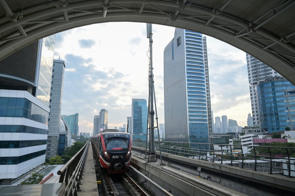 Dentuman Misterius Iringi Gangguan LRT di Cawang, KAI Lakukan Investigasi