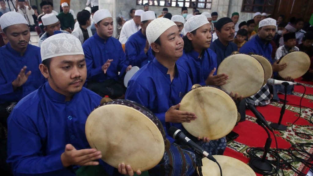 Mengenal Maulid Diba: Teks Arab, Latin, dan Unduhan PDF Lengkap