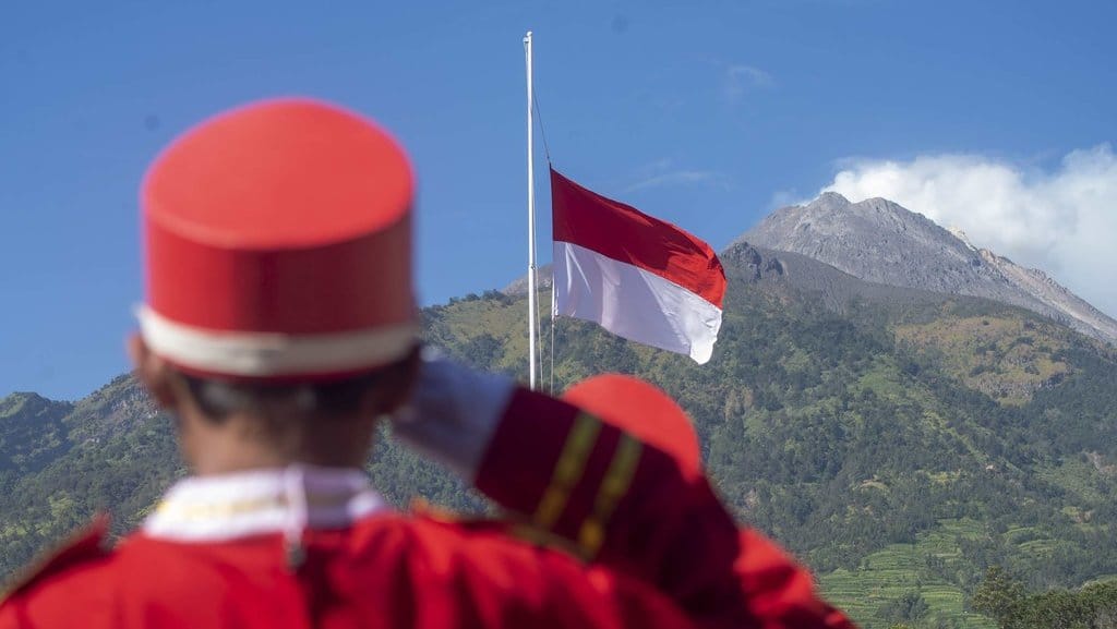 Mendesain Sampul Proposal Kegiatan 17 Agustus yang Memukau
