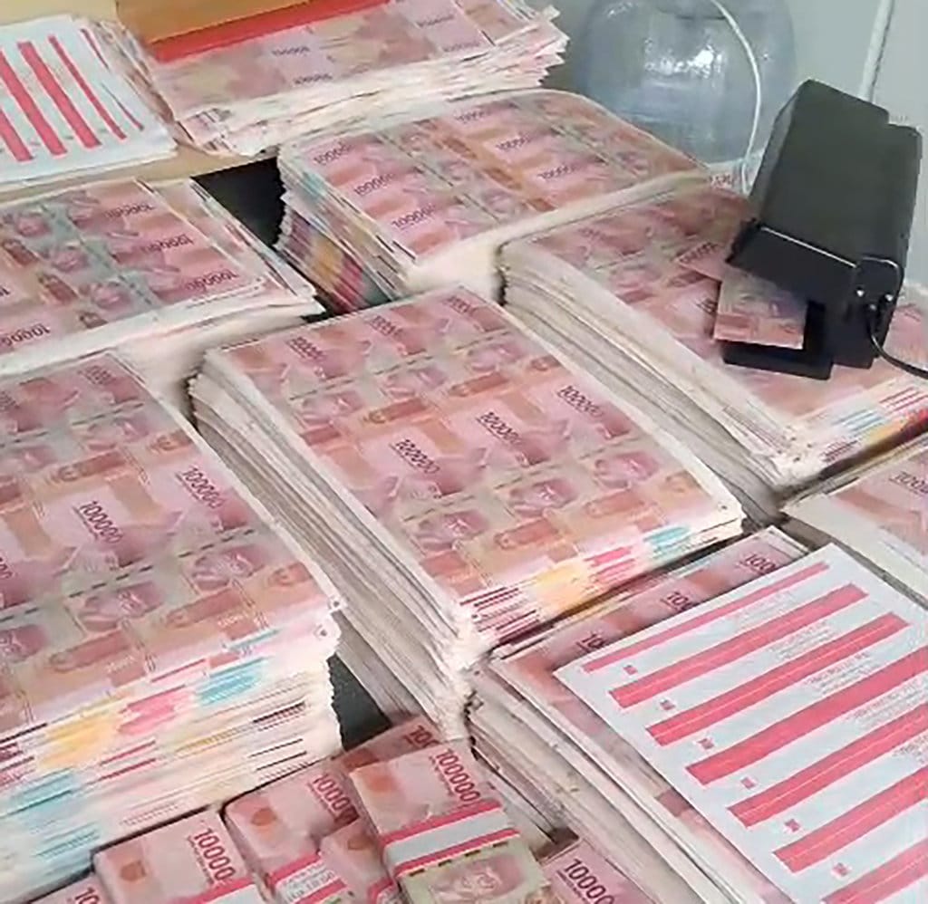 Rupiah Palsu BSD: Celah Kejahatan di Era Digital