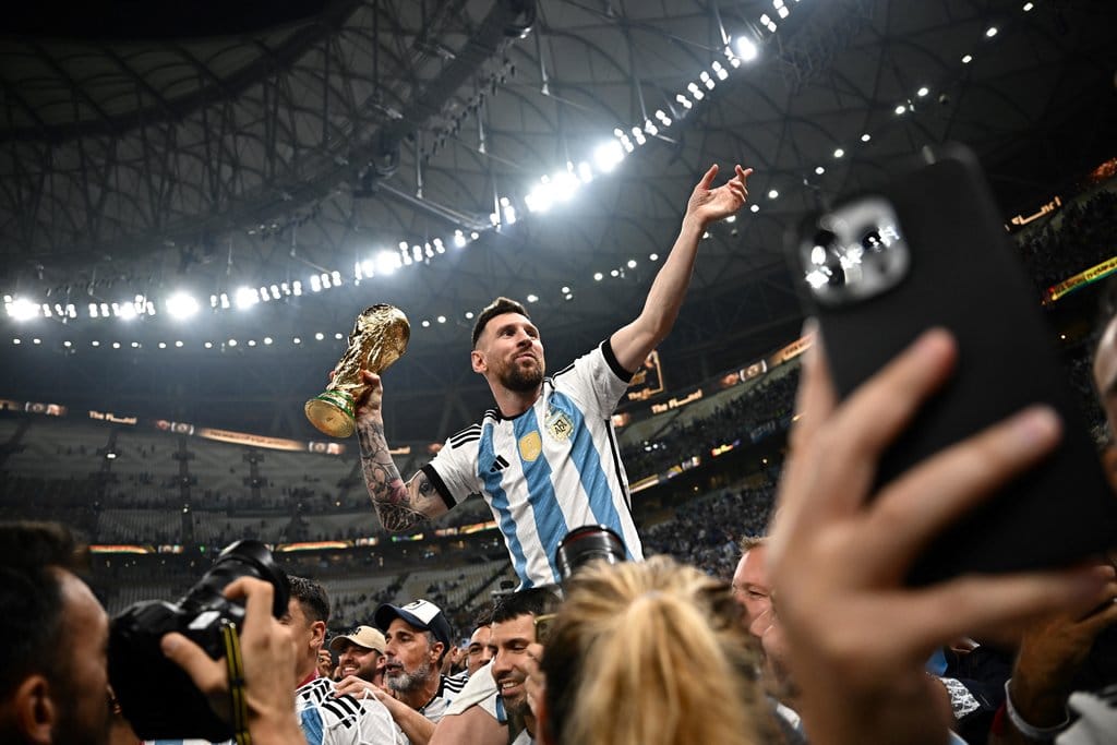 Mencari Pewaris Nomor 10 Argentina Sepeninggal Lionel Messi