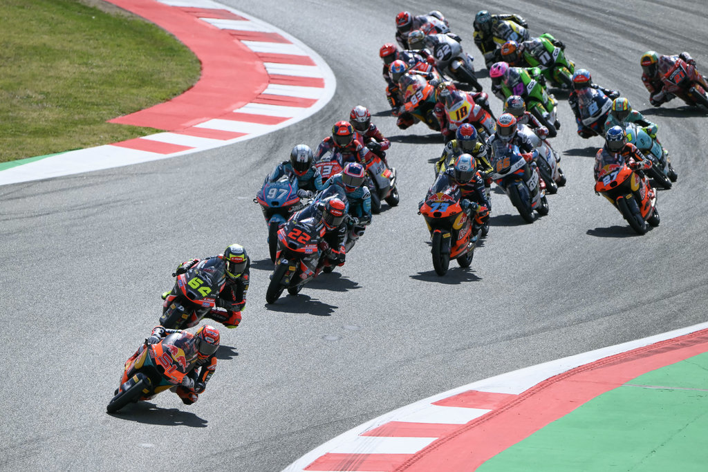 Maximo Quiles Menang Race Moto3 Aragon 2026, Veda Ega Finis P20