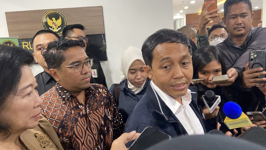 Verifikasi: Menhut Raja Juli Bungkam Soal Duit Bupati Kuansing