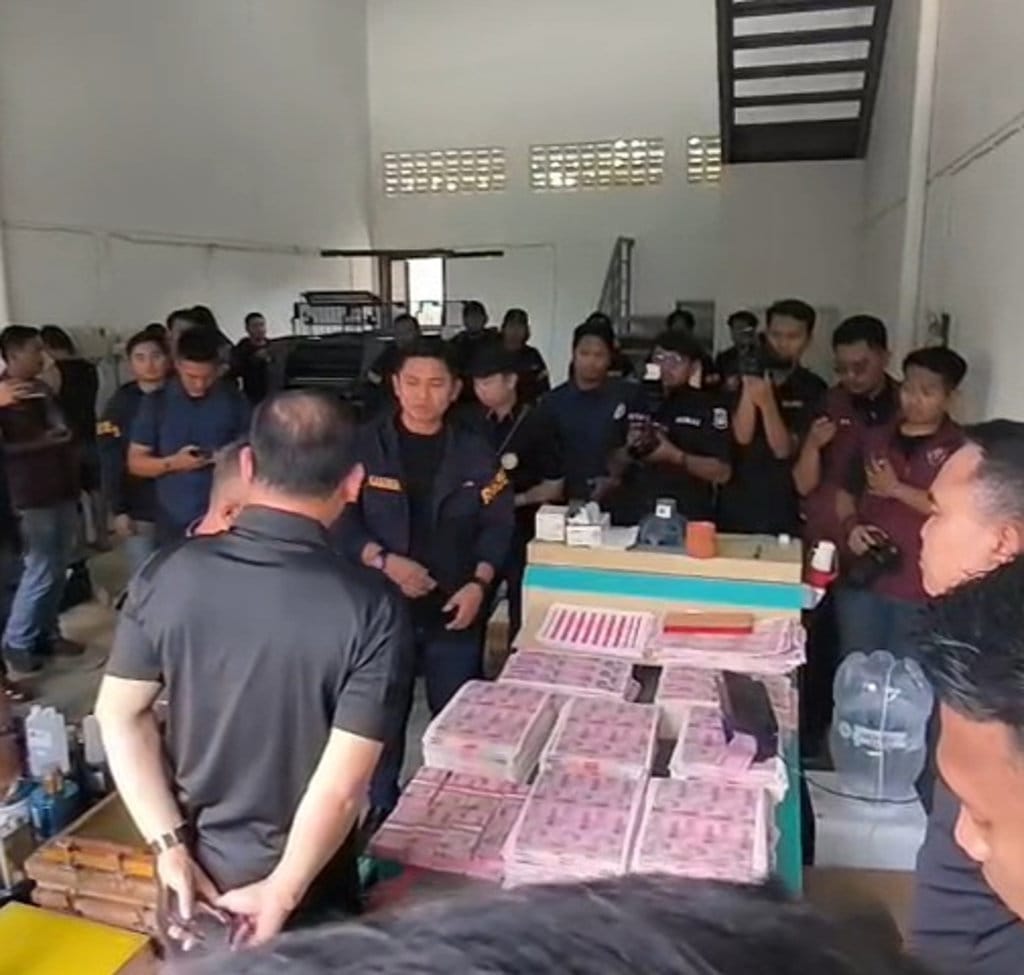 Pabrik Uang Palsu Rp36 Miliar di Tangsel Dibongkar Polisi