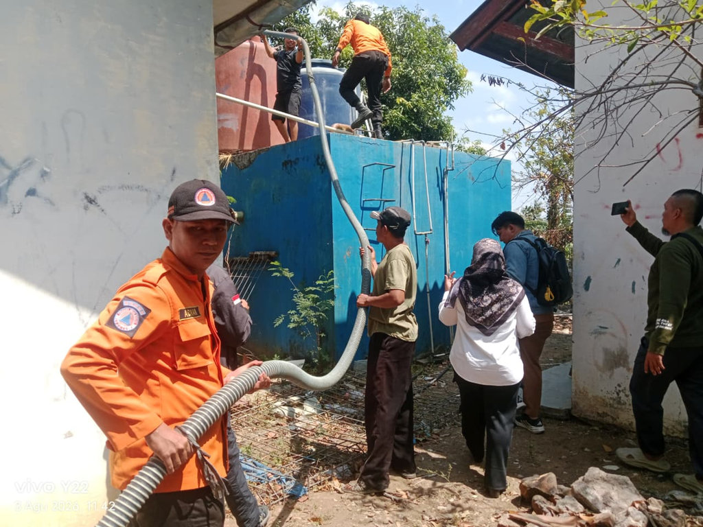 Kemarau dan PDAM: 14 Ribu Warga Cirebon Terancam Krisis Air Bersih