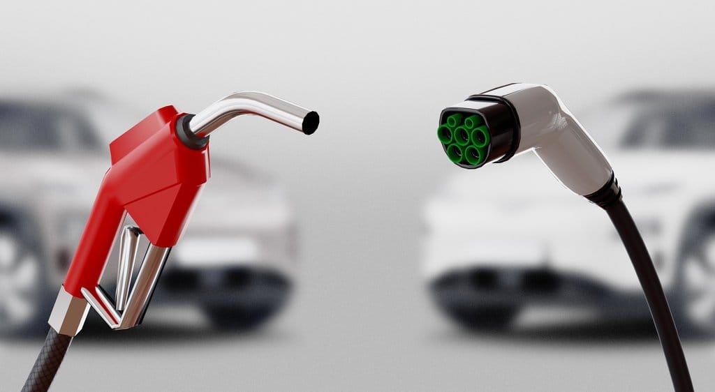 Verifikasi: Insentif EV Terancam Hilang dan Klaim Peralihan ke Mobil Bekas