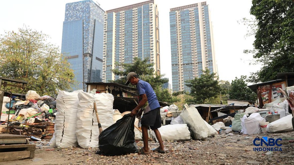 Pemulung Bakal Bertransformasi Jadi Pekerja Pemilah Sampah Berstandar