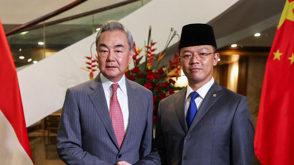 Wang Yi Temui Menlu Sugiono, Resmikan Dialog Strategis Komprehensif RI-China