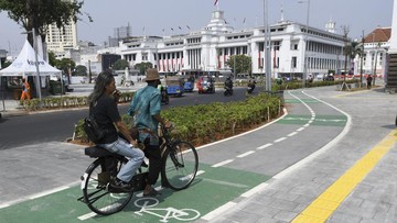 Pramono Pertimbangkan Nasib Jalur Sepeda Jakarta dengan Hati-Hati