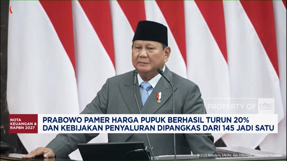 Prabowo Umumkan Harga Pupuk Bersubsidi Turun 20 Persen untuk Petani