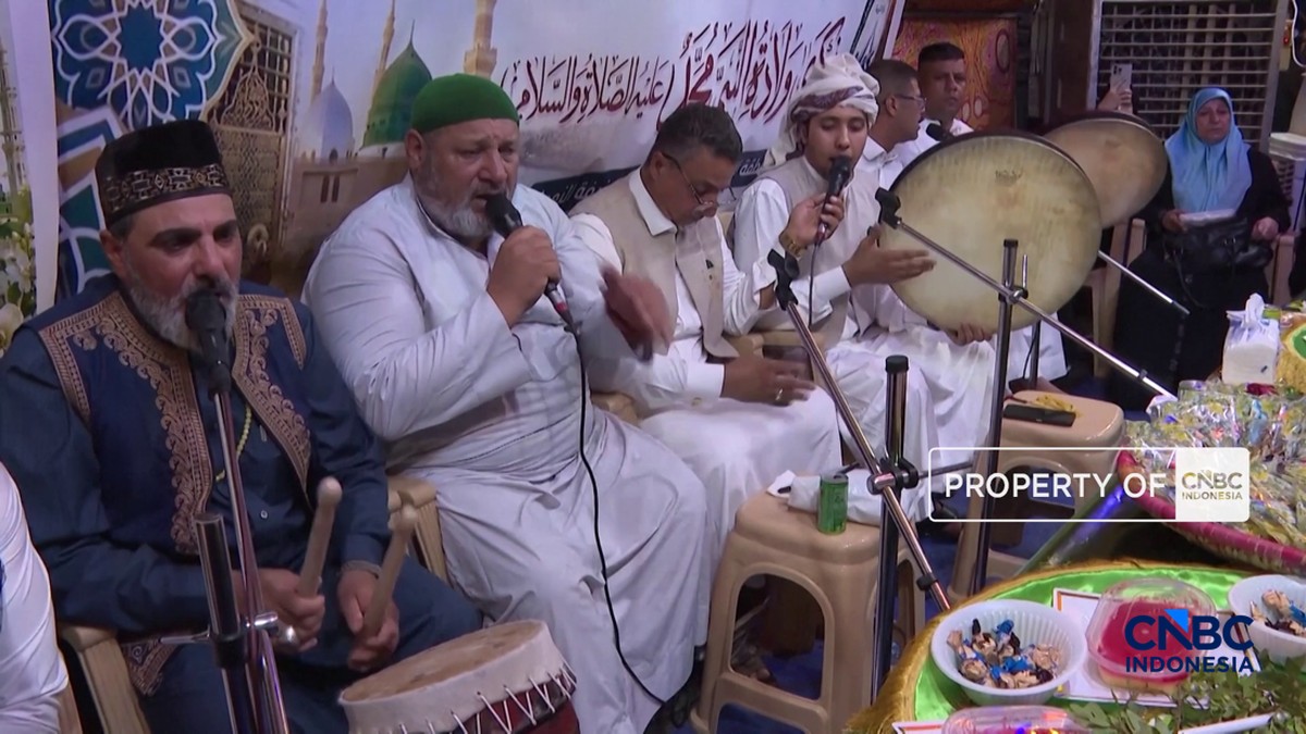 Umat Islam Baghdad Hibur Peringatan Maulid Nabi di Masjid Abu Hanifa