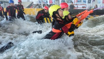 Pusat Simulasi Bencana China Latih Warga Taklukkan Teror Badai Topan