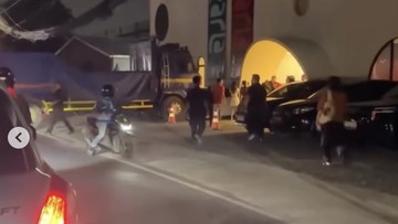 Truk Tabrak Mobil Terparkir di Kemang Timur, Lalu Lintas Kembali Lancar