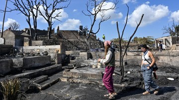 Kebakaran Hebat Hanguskan 129 Rumah Kampung Adat Sade di NTB