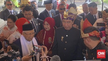 Jokowi Tampil dengan Baju Adat Bali di Upacara HUT ke-81 RI