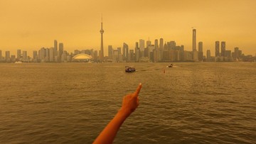 Polusi Udara Toronto Terparah Sejagat Akibat Kebakaran