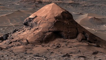 Rover Curiosity Kirim Panorama 360 Derajat Lahan Mirip Sarang Lebah Mars