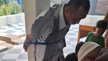 Pria di Bogor Diikat di Tiang Listrik Usai Curi Kotak Amal Masjid