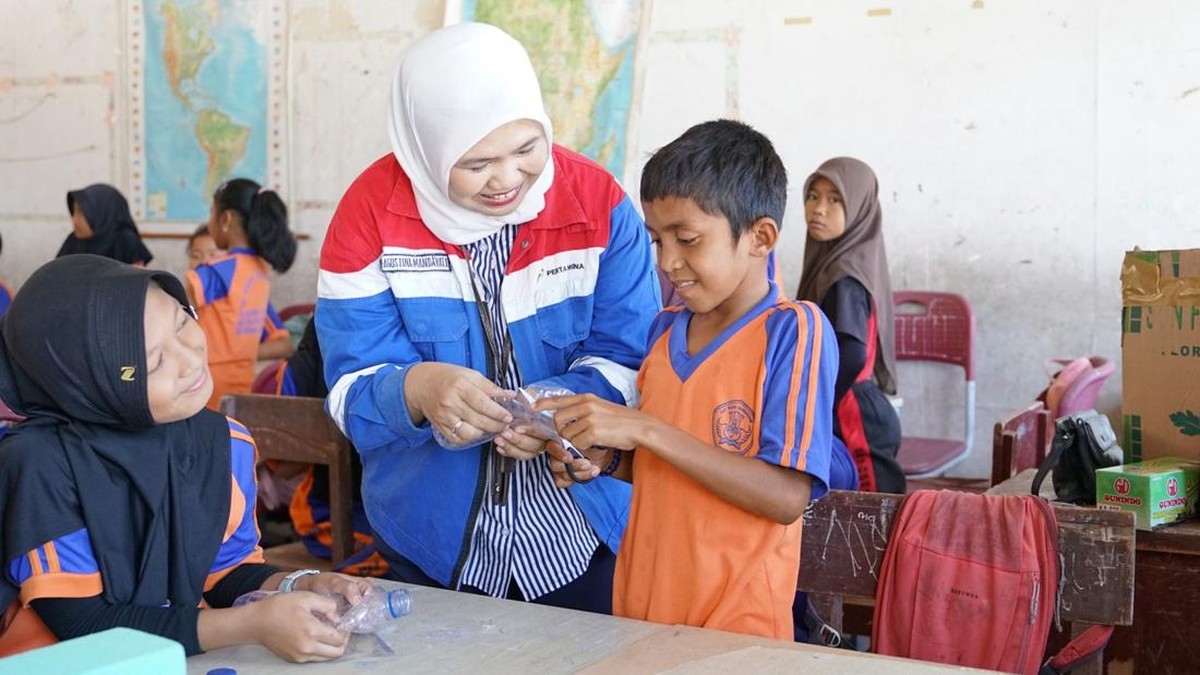 Pertamina Dorong Kesadaran Hijau Pesisir Medan Lewat Program SEKAR