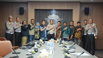 Kakorlantas Gandeng Komunitas Ojol Jadi Pelopor Keselamatan di Jalan Raya