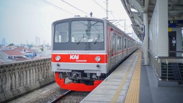 Penumpang Wanita Mengamuk di KRL, Teriak dan Aniaya Pengguna Lain