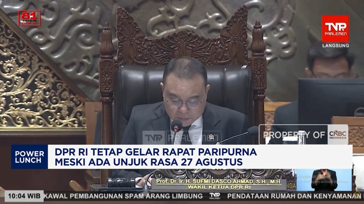 Rapat Paripurna DPR Berlangsung di Tengah Unjuk Rasa 27 Agustus