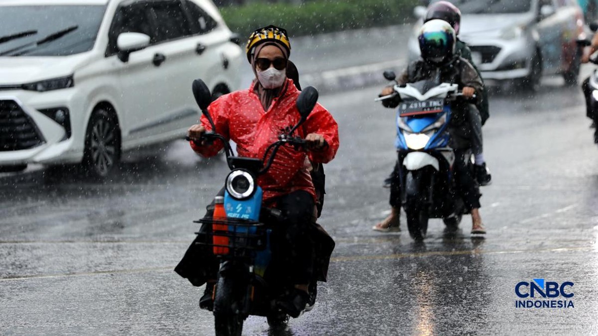 BMKG: Musim Hujan 2026/2027 Diprediksi Mundur ke November