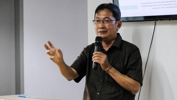 Fenomena Subsurface Fire: Mengapa Kebakaran TPA Jatiwaringin Tak Kunjung Padam
