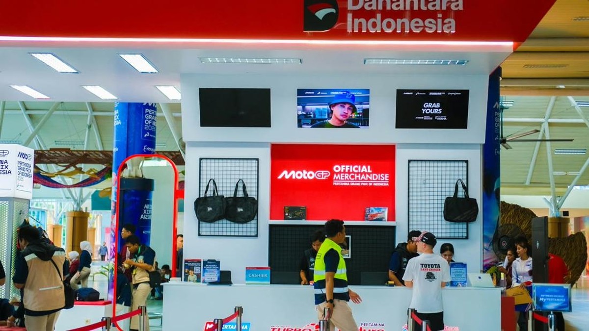 Pertamina Siapkan Merchandise MotoGP 2026 di Bandara Lombok
