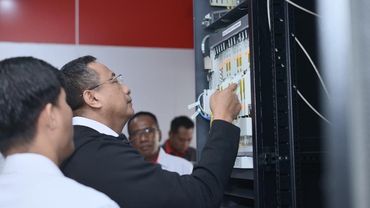 Telkom Hadirkan Konektivitas Satelit di 17 Titik Pemulihan Gempa NTT