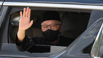 Eks PM Malaysia Didakwa karena Tak Melaporkan Kekayaan