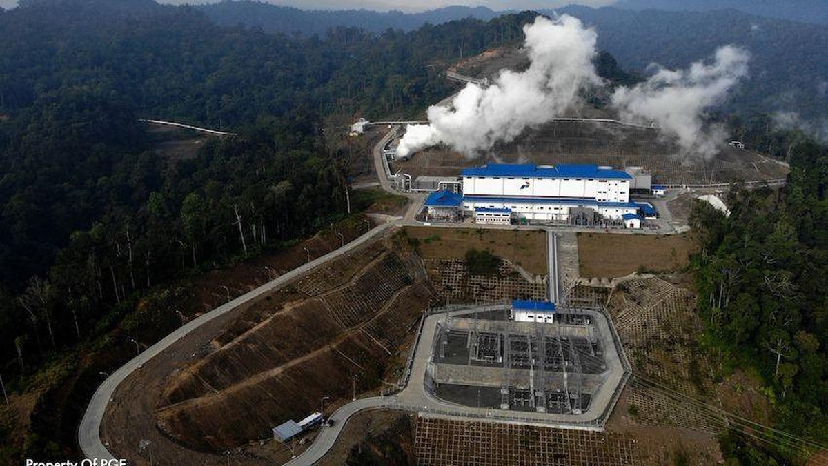 PGE Operasikan 727 MW Pembangkit Listrik Panas Bumi