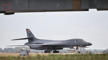 AS Tarik Armada Bomber dari Inggris, Respons Terhadap Deteksi Ancaman Presisi
