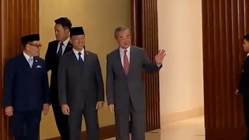 Sugiono Terima Wang Yi di Jakarta, Perkuat Kemitraan Strategis