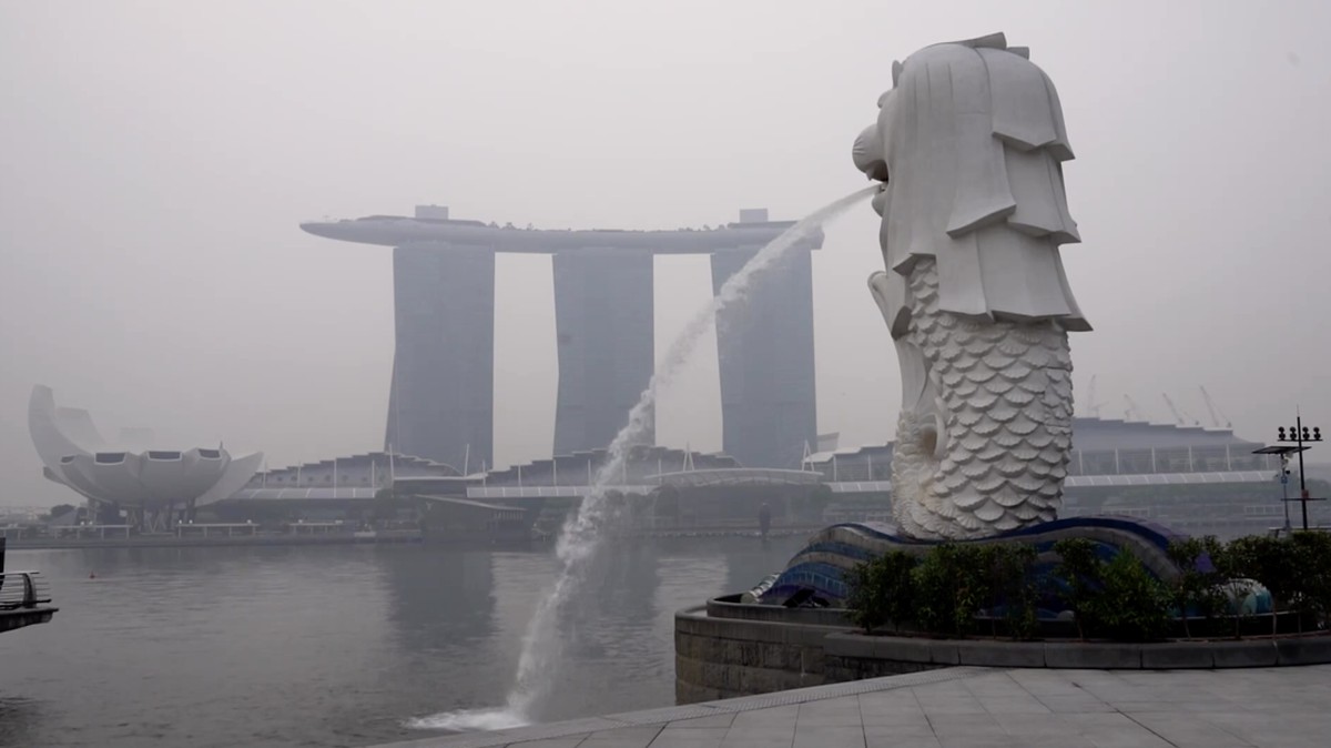 Asap Karhutla Indonesia Selimuti Singapura, Kualitas Udara Terburuk Kedua Dunia