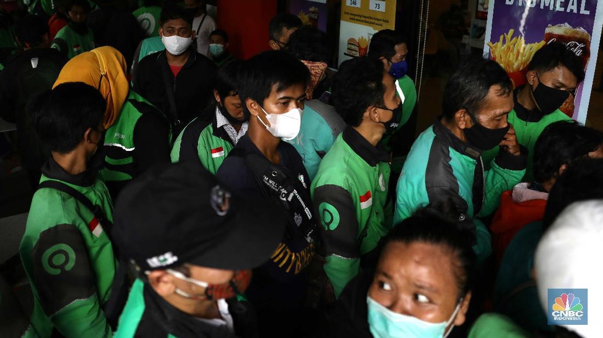 Aturan Tarif Baru Ojol: Dampak Nyata bagi Dompet Anda