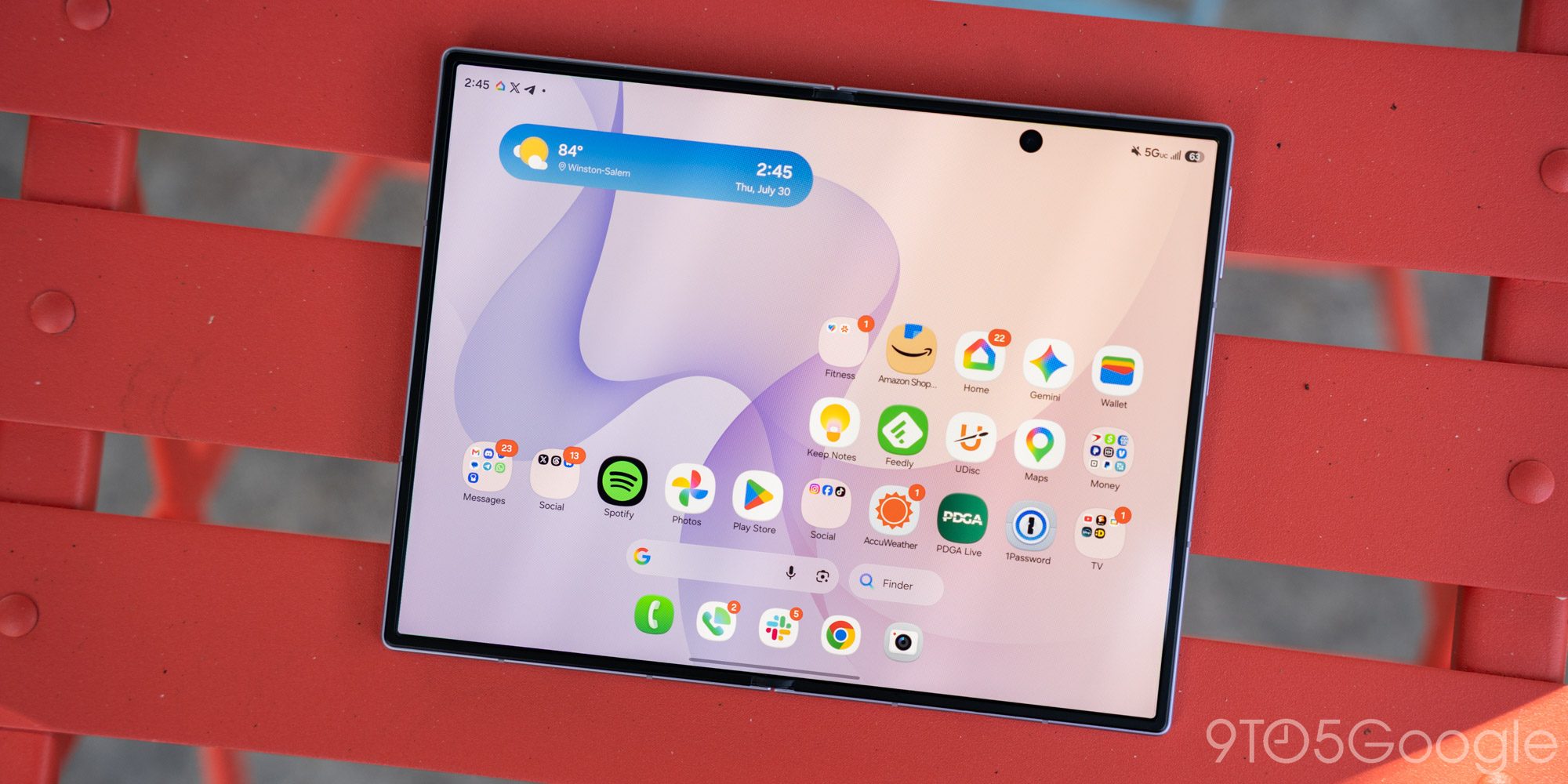 Samsung Dikabarkan Siapkan Galaxy Z Fold 9 Lebih Lebar untuk Menonton Video