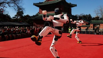 Larangan Impor Robot China, Langkah Trump Melindungi Industri Dalam Negeri