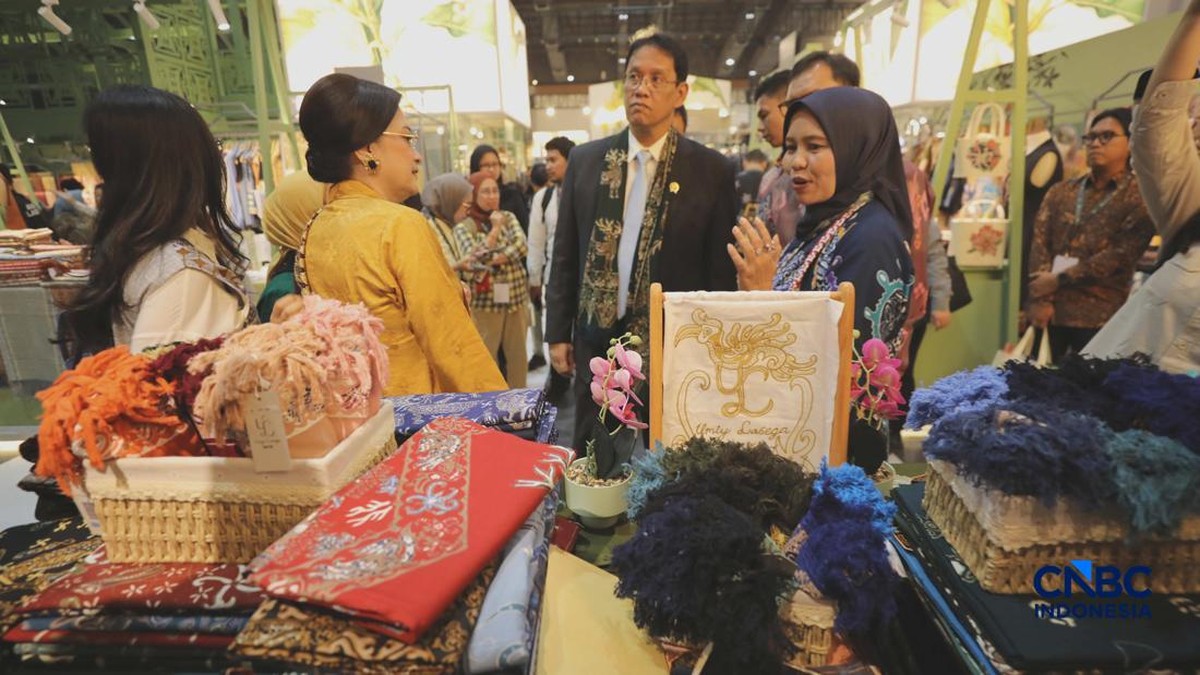 Menkeu Purbaya Borong Produk UMKM di KKI 2026, Janji Kembali