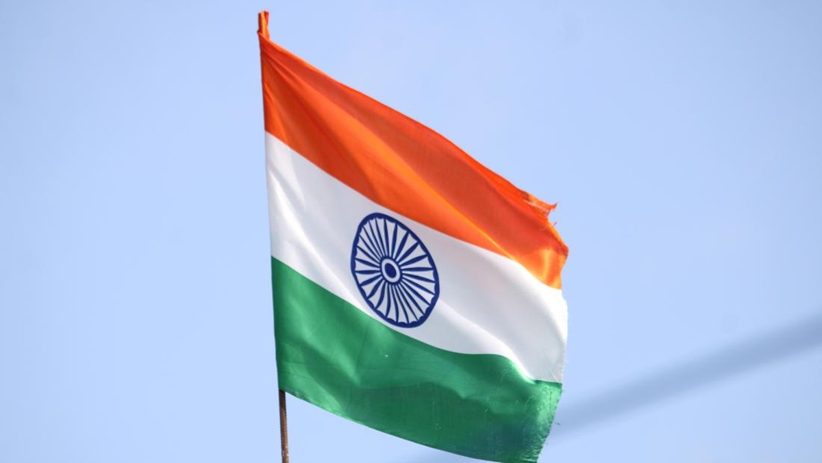 India 'Obral' Saham BUMN Besar-besaran, Bidik Dana US$8,4 Miliar