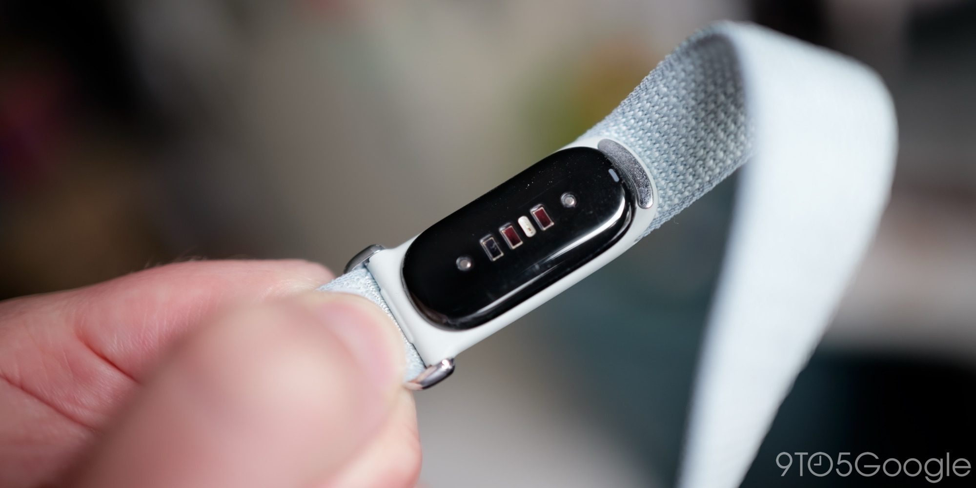 Pembaruan Firmware Perdana Fitbit Air Resmi Meluncur